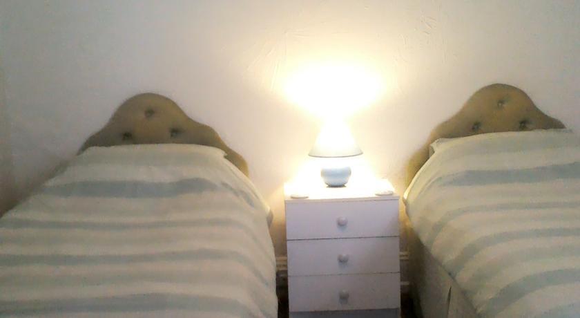 Lea Hurst B & B Борнмут Номер фото
