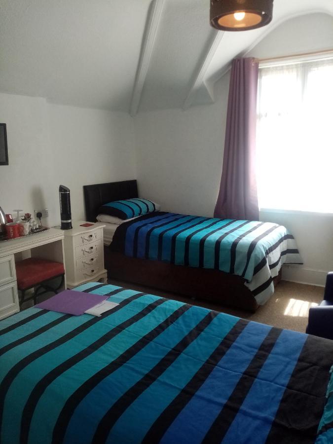 Lea Hurst B & B Борнмут Екстер'єр фото