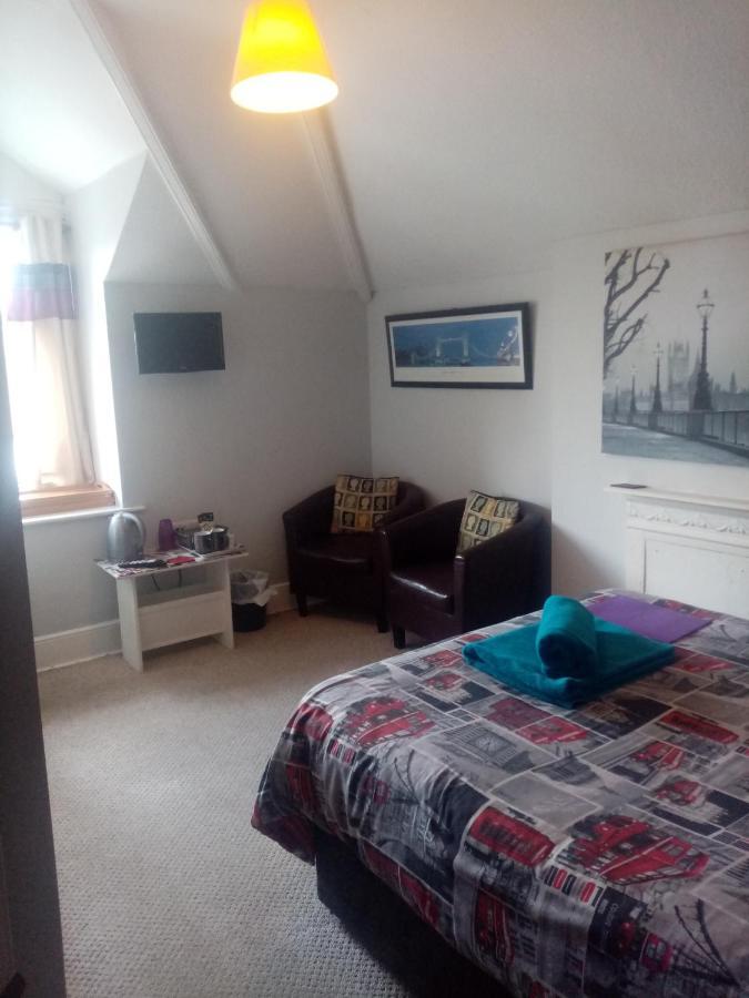 Lea Hurst B & B Борнмут Екстер'єр фото