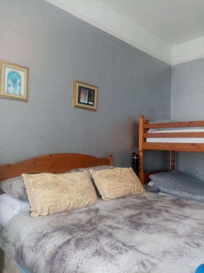 Lea Hurst B & B Борнмут Екстер'єр фото