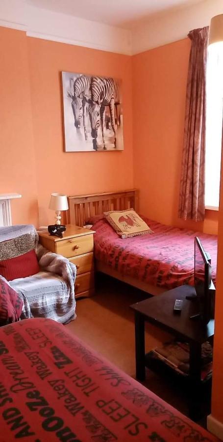 Lea Hurst B & B Борнмут Екстер'єр фото