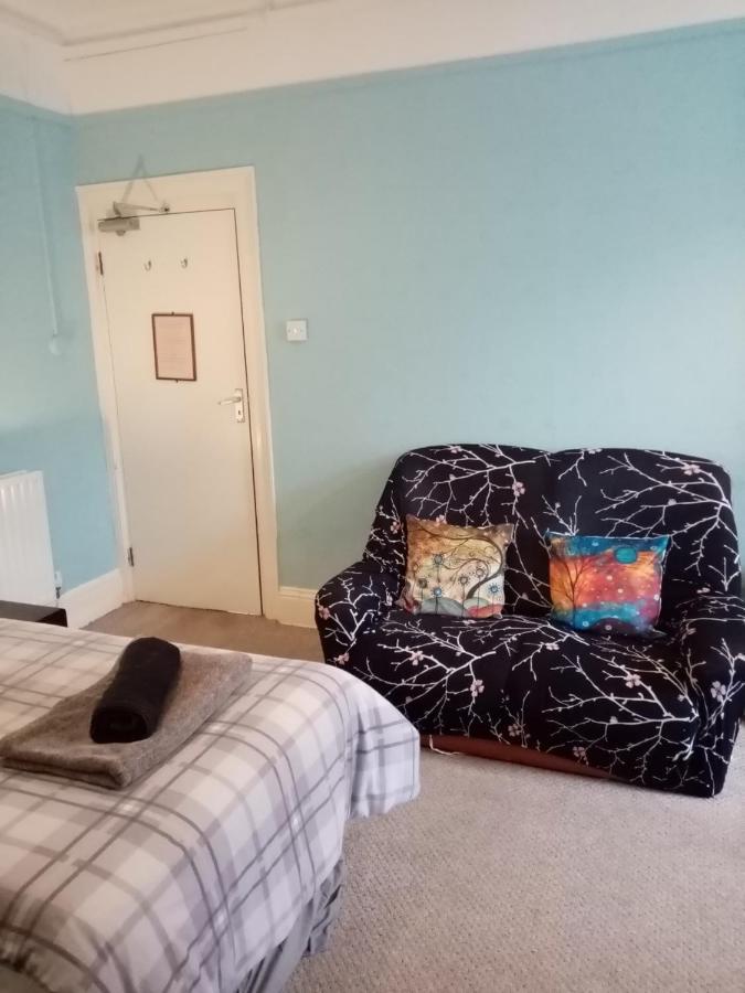 Lea Hurst B & B Борнмут Екстер'єр фото